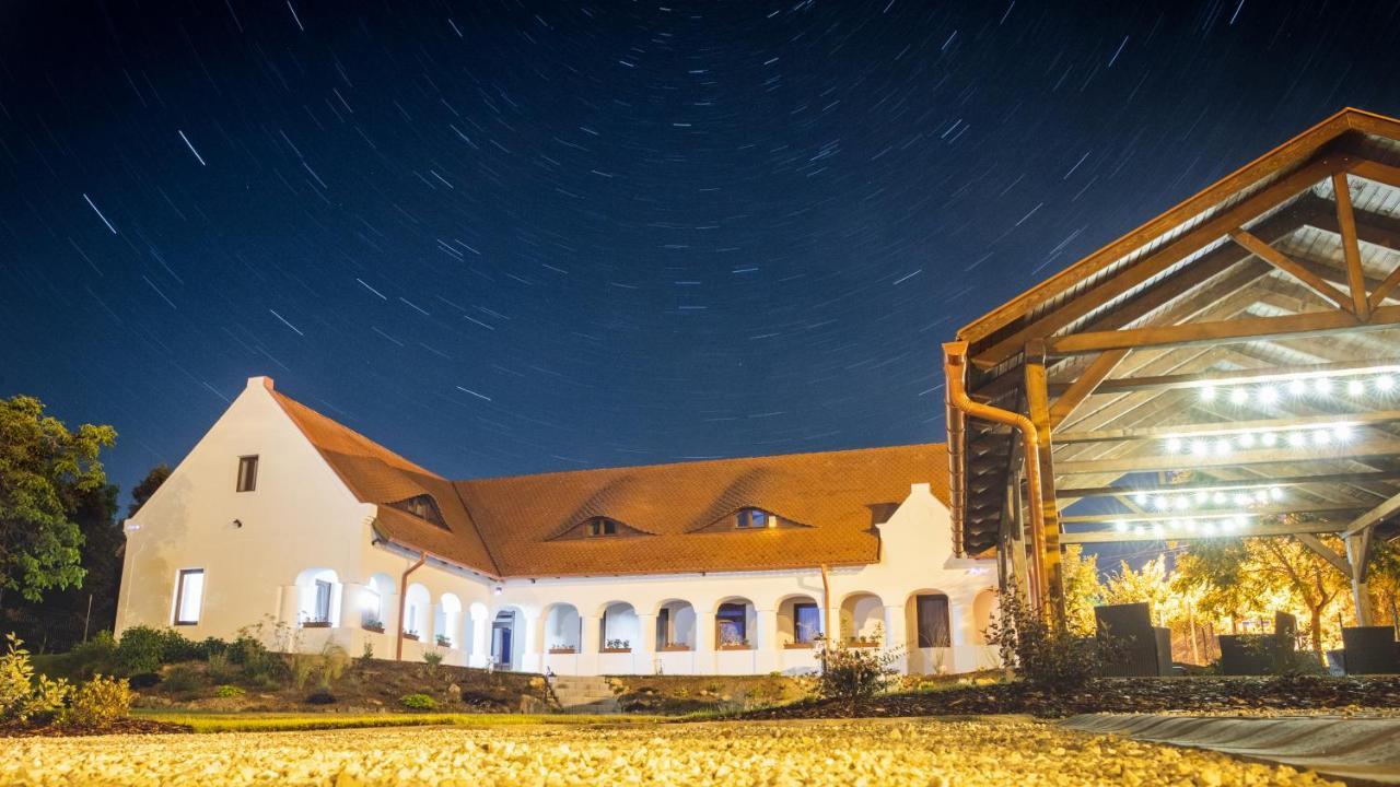 Vitorlás Vendégház Révfülöp Exterior foto