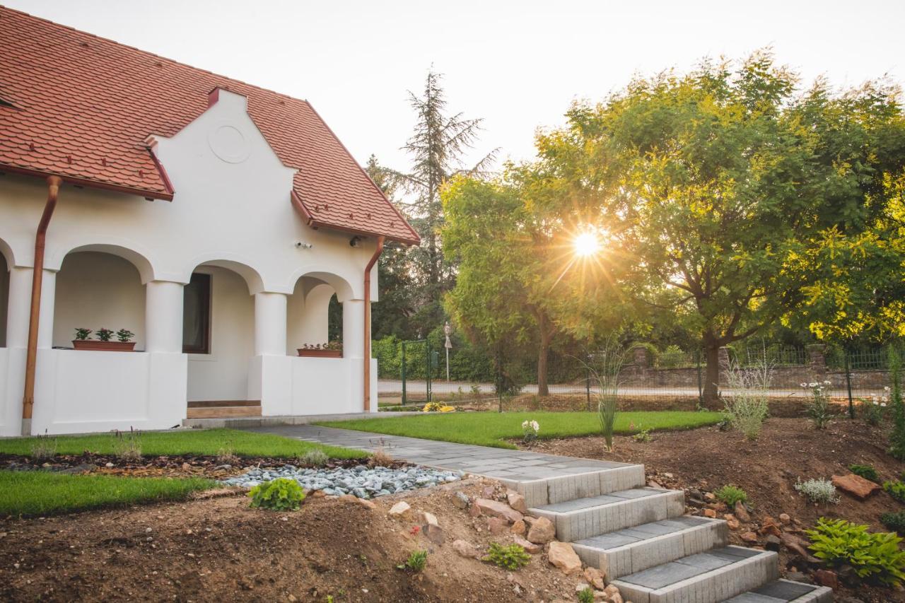 Vitorlás Vendégház Révfülöp Exterior foto